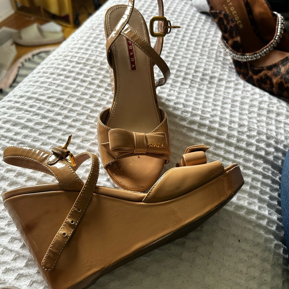 Prada Bow Wedges - Nude